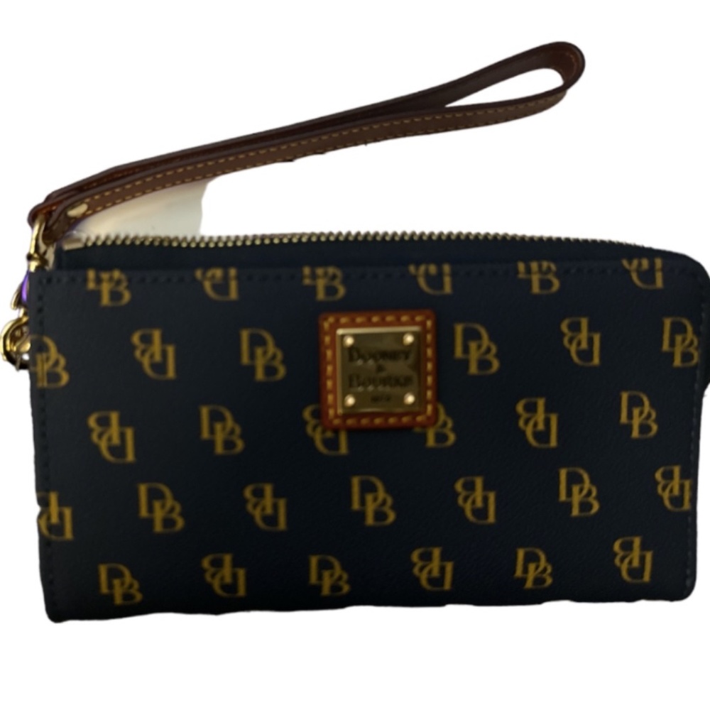 Dooney & Bourke Brown Zip Around Wristlet NWT - Picture 8 of 15
